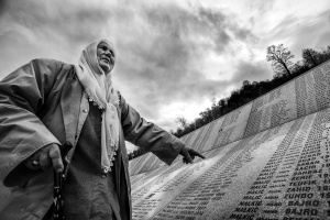 EX-JUGOSLAVIA  "Bosnia, Mothers of Srebrenica, Zene Zreve Rata"   © Paolo Siccardi