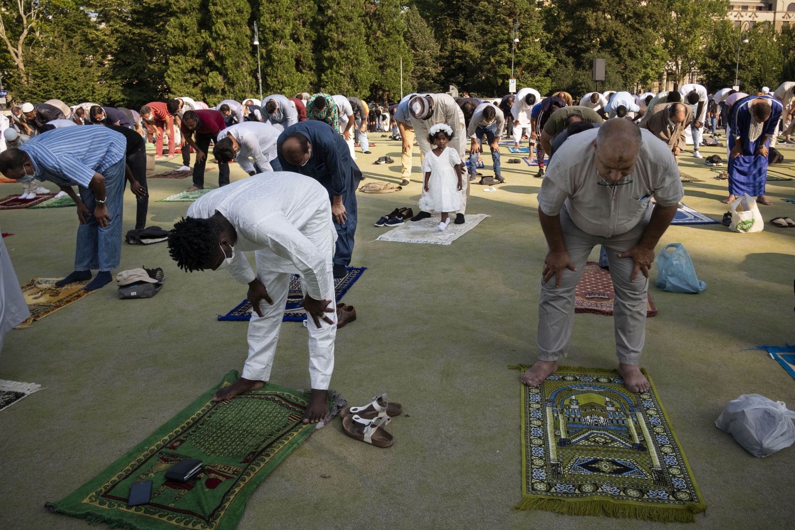 La festa del Sacrificio: “Eid al-Adha”, al parco del Valentino di Torino in osservanza al decreto di distanziamento per la pandemia Covid19