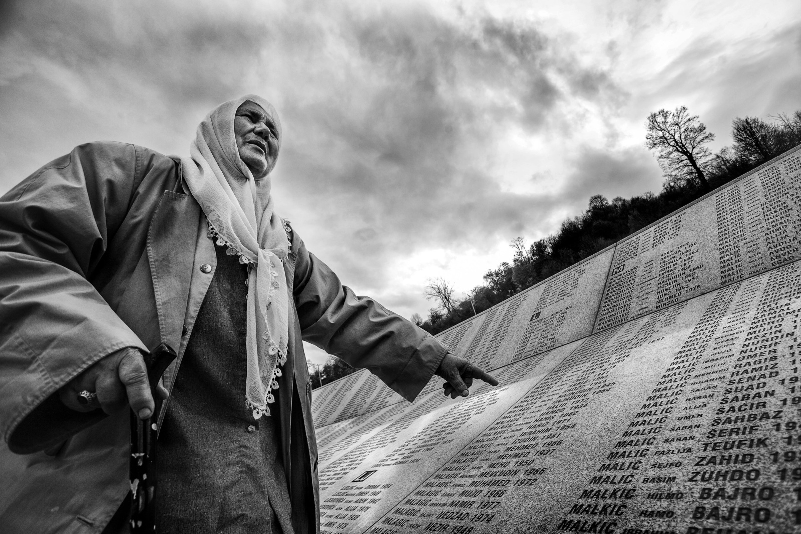 Bosnia - Il memoriale di Potocari dove sono sepolti i musulmani dell'enclave di Srebrenica uccisi dalle truppe paramilitari serbe nel luglio del 1995 
Potocari memorial of the Srebrenica victims